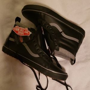 Vans MTE Weatherized All leather Custom,Size 11.5.